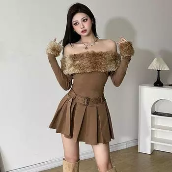 Весеннее флисовое платье с открытыми плечами и длинными рукавами для женщин, утягивающее талию, плиссированное короткое платье трапециевидной формы для девочек S коричневый