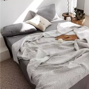 Весеннее и летнее новое трехслойное марлевое одеяло с геометрической простотой и ветром. Одеяло для полотенец. Одеяло для офиса и отдыха. Одеяло для кондиционирования воздуха. 150*200cm