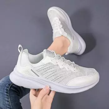 Весенние и летние новые женские туфли, легкие повседневные спортивные туфли с мягкой подошвой, кроссовки для бега на открытом воздухе, модные женские туфли большого размера с сеткой 35