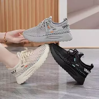 Весенние и летние новые женские туфли, спортивная корейская версия, дышащая ретро-повседневная сетчатая обувь с отверстиями для мам среднего и пожилого возраста, одинарные сандалии 35 чёрный