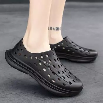 Весенние и летние туфли с полыми отверстиями, мужские тапочки с одной педалью из ЭВА, дышащие, крутые, модные, повседневные, с мягким дном, с сумкой на голове, пляжная обувь 39 чёрный