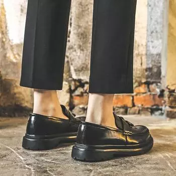 Весенние и осенние кожаные туфли корейского выпуска, трендовые парикмахерские британские повседневные туфли, мужские кожаные туфли большого размера, Sleepy Lazy Shoes 3502 38 чёрный