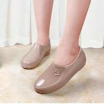 Весенние и осенние резиновые сапоги, женские модные рабочие туфли для воды с неглубоким носком, водонепроницаемые нескользящие резиновые сапоги с короткими трубками и низким берцем, дождевые сапоги 37 чёрный