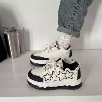 Весенние новые кожаные кроссовки с круглым носком и звездным узором, модные тонкие туфли на шнуровке, женская верхняя одежда, повседневные кроссовки 35