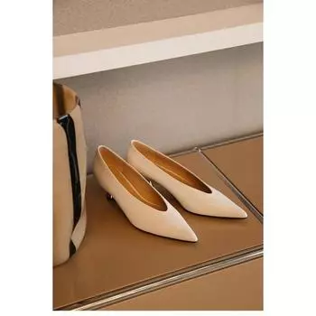 Весенние новые лакированные кожаные туфли-лодочки женские универсальные металлические туфли на низком каблуке с глубоким V-образным вырезом и острым носком модные туфли на каблуках для женщин 35