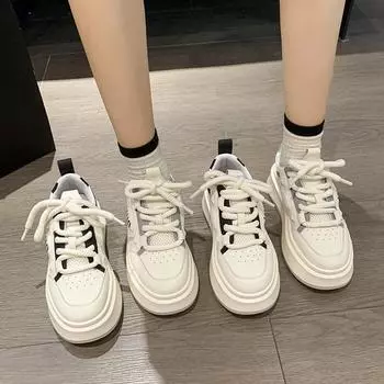 Весенние новые туфли на толстой подошве, увеличивающие рост, белые туфли для женщин, повседневная модная обувь для досок, известная в Интернете универсальная повседневная женская обувь 35 чёрный