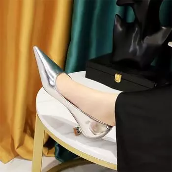 Весенние новые туфли с заостренным носком и тонким низким каблуком, модные золотые удобные простые профессиональные женские туфли 34