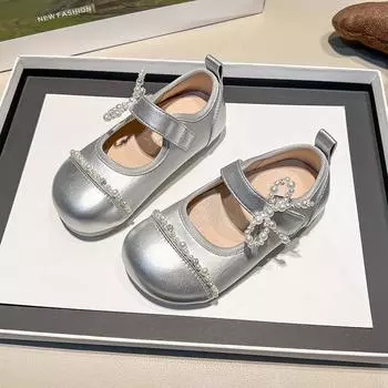 Весенние туфли принцессы для девочек, детские туфли с жемчугом, модные маленькие кожаные туфли на мягкой подошве 23 серебряный