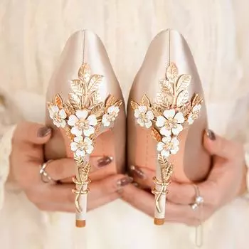 Весенние женские дизайнерские белые, синие атласные туфли-лодочки на каблуке с цветочным узором, туфли-лодочки для невесты на высоком каблуке 10 см, вечерние платья, свадебные туфли больших размеров 9.5 золотой