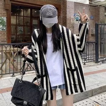 Весенний свитер, женский кардиган, мода 2023, ленивый свободный вязаный свитер средней длины с капюшоном и контрастной полосой, с длинным рукавом для женщин One Size чёрный