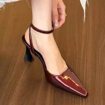 Весенний темперамент императорская сестра Fan Qiankou одно слово с пряжкой сумка голова сандалии женские сексуальные толстый каблук высокие каблуки 35 бордовый