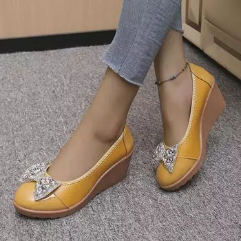 Весенняя и осенняя обувь Женская обувь больших размеров Удобные одинарные туфли с неглубокой танкеткой с бантом 35 чёрный