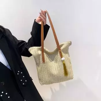 Весенняя новая соломенная сумка в иностранном стиле 2024 года, популярная в этом году сумка-тоут большой емкости через плечо и подмышки Tide покинуть белый