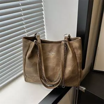 Весенняя повседневная и красивая сумка на цепочке большой вместимости, персонализированная сумка-тоут в стиле ретро для женщин 2024 года, новая сумка через плечо для поездок на работу чёрный