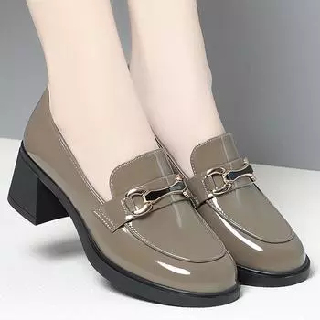 Весна 2023 Женские лакированные кожаные туфли на среднем каблуке — глубокий дизайн для женщин среднего возраста LZL3025, 40 чёрный