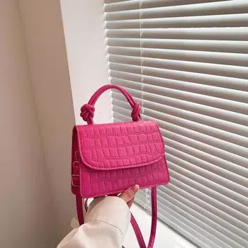 Весна 2024 года, новая сумка с каменным узором Xiaoxiangfeng, модная и простая, темпераментная, на одно плечо, повседневная, маленькая квадратная сумка белый