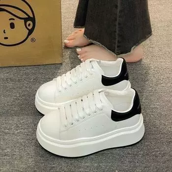 Весна 2024 года, новые маленькие туфли на толстой подошве с высокой посадкой, универсальные туфли McQueen, модные повседневные маленькие белые туфли 35
