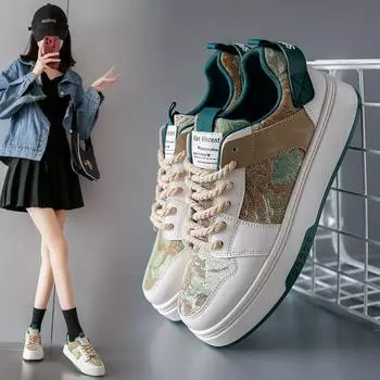 Весна 2024 года, новые женские вулканизированные туфли, белые женские дышащие спортивные туфли, повседневные туфли на толстой подошве с высоким каблуком 35 зелёный