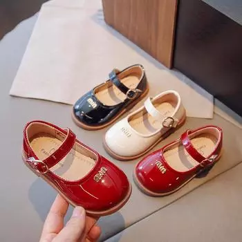 «Весна 2025 г., однотонные кожаные туфли на высоком каблуке для девочек — стиль Little Princess Performance» Sizes 21-25, Set of 5 pairs чёрный