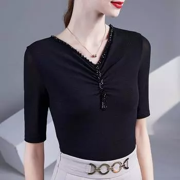 Весна 2025 г. Женская футболка с V-образным вырезом, отделкой бисером и сетчатой тканью, с рукавами-пять точек — тренд облегающего кроя L чёрный