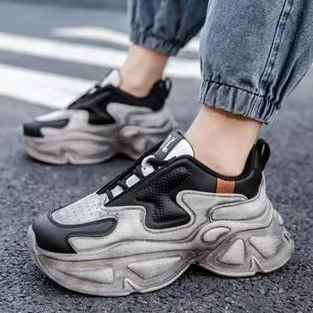 Весна 2025 года, новые мужские туфли для пап на платформе, модные кожаные повседневные спортивные туфли, универсальные мужские туфли в гонконгском стиле 39 чёрный