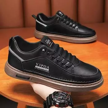 Весна 2025 года, новые туфли для доски, кожаные рабочие туфли, корейская версия, популярная повседневная мужская обувь с мягкой подошвой, универсальная и удобная студенческая мужская обувь 39