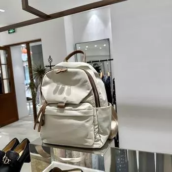 Весна и лето Маленький свежий рюкзак женский водонепроницаемый нейлоновый ткань для отдыха и путешествий индивидуальный рюкзак 32 * 27 * 13CM