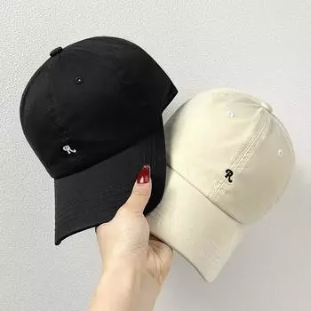 Весна и лето, новая бейсболка с вышитой маленькой буквой R, мягкая, женская, простая, модная, трендовая, брендовая, универсальная кепка для пары (55-59Cm) adjustable чёрный