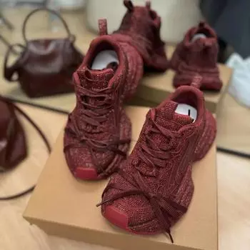 Весна и осень 2024 года, новые женские туфли со стразами, полные бриллиантов, на толстой подошве, Ангола, красные, нишевые, для спорта и отдыха, для пап 35