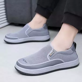 Весна и осень 2025 года. Новые повседневные удобные дышащие однобортные туфли для мужчин. Нескользящие, износостойкие, легкие, с одной педалью, неутомимые. 38 чёрный