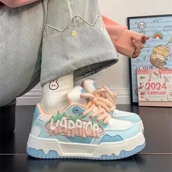 Весна и осень Новая женская модная повседневная спортивная обувь Дышащая и удобная повседневная обувь Спортивная обувь для прогулок на открытом воздухе 35 белый