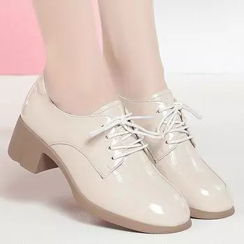 Весна и осень Новые модные туфли с круглым носком и мягкой подошвой, удобные, на среднем каблуке, женские повседневные кожаные туфли