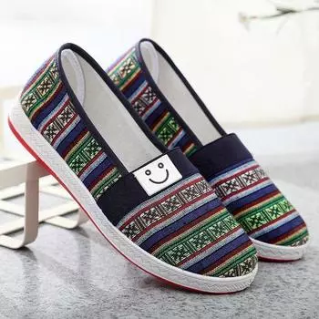 Весна и осень новые женские туфли старые Пекинские тканевые туфли женские дышащие туфли на плоской подошве женские нескользящие туфли на плоской подошве повседневные m 35