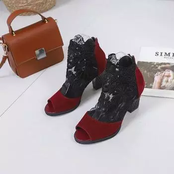 Весна-лето Новые женские туфли на высоком каблуке на платформе, женские толстые каблуки, сексуальные черные кружевные босоножки с открытым носком, модные женские туфли 35 чёрный