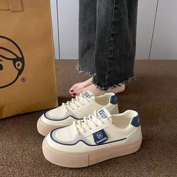 Весна, лето, осень и зима. Новые женские туфли. Женские туфли для доски. Студенческая обувь. Белые туфли. Женские туфли с низким вырезом и шикарным поясом. 35