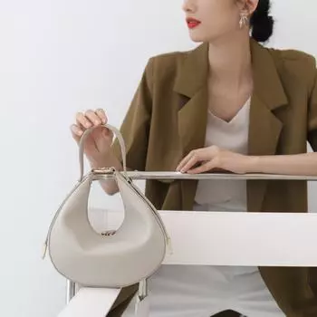 Весна, нишевая, простая и модная сумка Stray Bag с ощущением высокого класса, женская кожаная сумка подмышкой и сумка-полумесяц 24*24*10cm