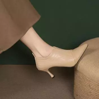 Весна/Осень Новые женские туфли Ботильоны с острым носком на тонком высоком каблуке Однотонные элегантные современные ботинки с эластичной резинкой 35 чёрный
