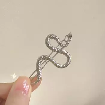 Ветер Серебряный Серпантин Заколка для волос Женская боковая заколка Темный Универсальный Один Холодный Ветер Челка Заколка Прилив серебряный