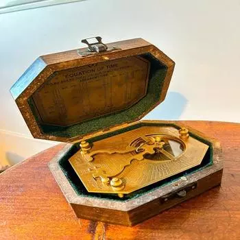 Викторианский морской компас, солнечные часы в деревянной коробке
