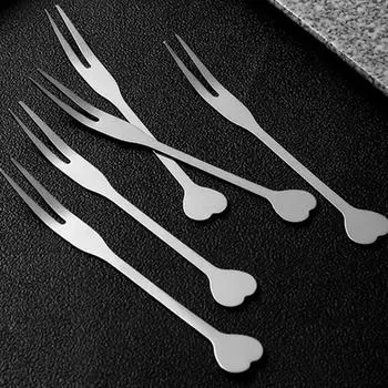 Вилка для фруктов из нержавеющей стали, западные столовые приборы, маленькая вилка, вилка с двумя зубцами, десертный торт 5Pcs/Heart Shape