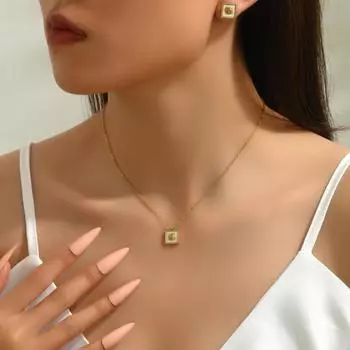 Vintage court style earrings necklace set personalized engraving rose design stud earrings simple collarbone chain women