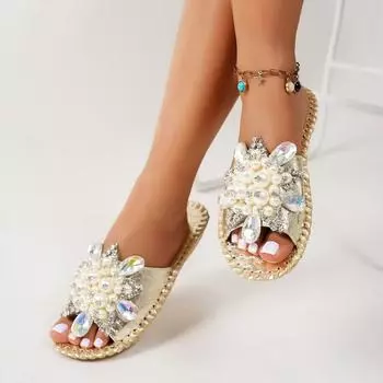 Винтажная мода жемчужный цветок плоские тапочки для девочек 2025 новый стиль феи с юбкой одно слово пляжный драг прилив 35 розы красного