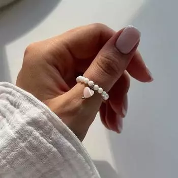 Винтажная нить бус на эластичном шнуре, подвеска в форме сердца из ракушки, кольца для женщин, элегантные кольца с круглыми бусинами, ювелирный подарок белый