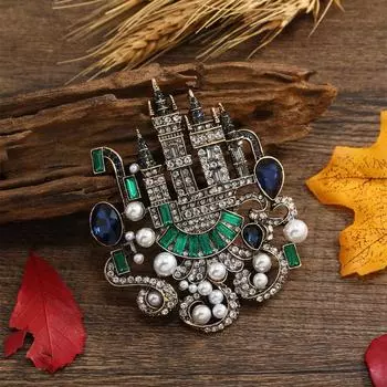 Винтажная преувеличенная брошь со стразами Heavy Industry Pearl Castle Pin Женская куртка пальто Hollow