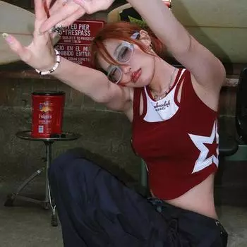 Винтажная сексуальная майка со звездным графическим принтом, женские укороченные топы в американском стиле ретро Y2k, уличная одежда, Эстетическая гранж-поддельная двойка, лето S красный