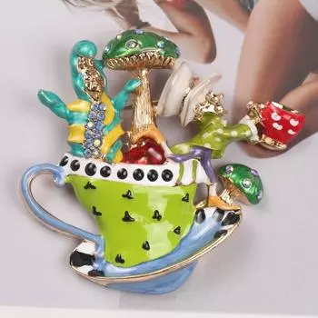 Винтажная средневековая [Фэнтези Сказочная Эмаль] Винтажная Брошь Популярная Мода Универсальные Аксессуары Для Одежды зелёный