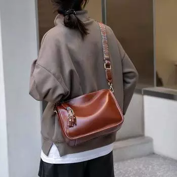 Винтажная женская сумка из кожи Мягкая кожаная сумка через плечо Новая модная сумка через подмышку Сумка Senior sense из коровьей кожи