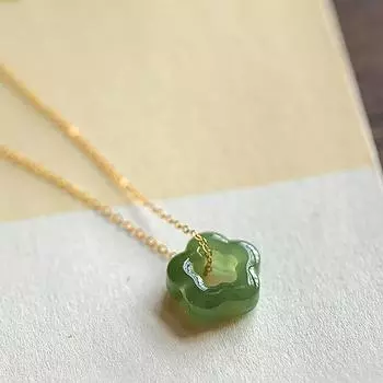 Винтажное имитация нефрита Хотан, ожерелье с подвеской в виде цветка сливы, роскошная полая ключичная цепочка, темпераментные ювелирные аксессуары