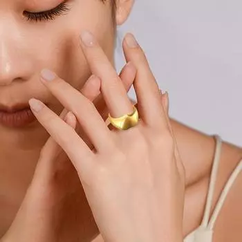 Винтажное кольцо Чистый цвет Полированная титановая сталь Сердце Поверхность Простой стиль Многоцветный US 7 золотистый