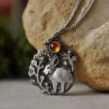Винтажное серебряное металлическое ожерелье с подвеской в виде кролика ручной работы для женщин, богемное индивидуальное ожерелье с круглым желтым камнем